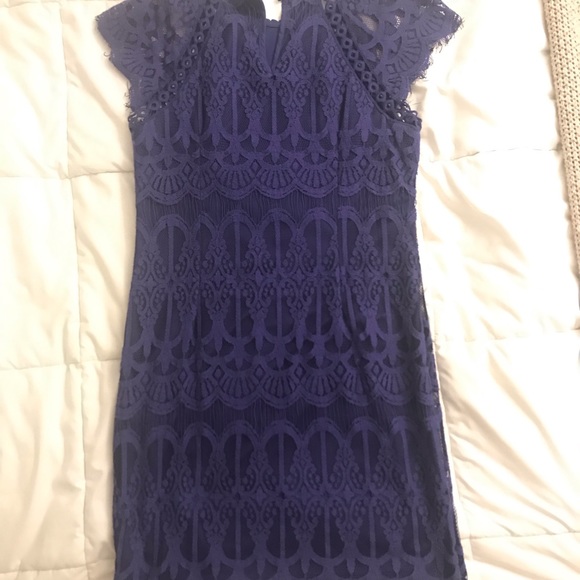 Purple Twik Lace dress - Picture 3 of 3